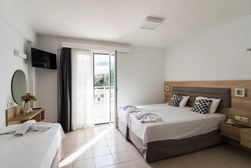 Vagelis Comfort Apartments & Studios 2*-24