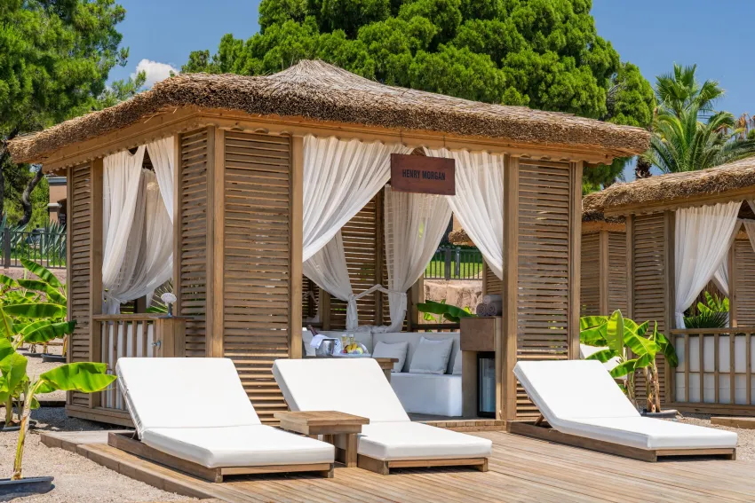 Pirates Beach Club 5*-9