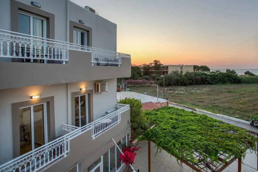 Amara Seaside 2*-3