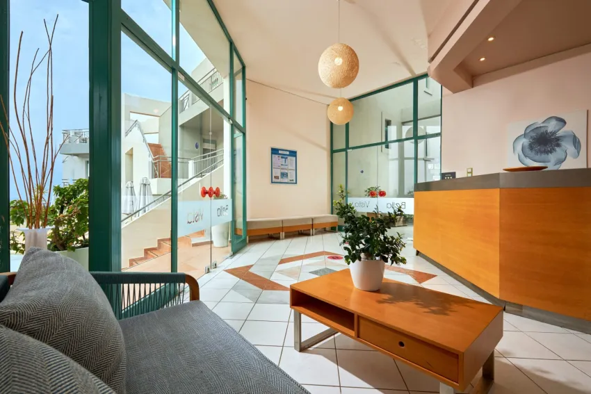 Bella Vista Apartments 4*-25
