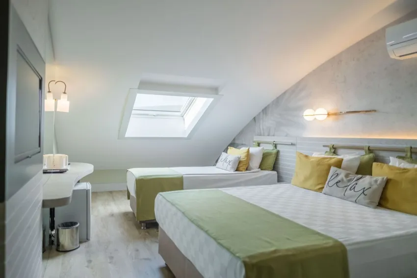 Side Square Hotel 4*-9