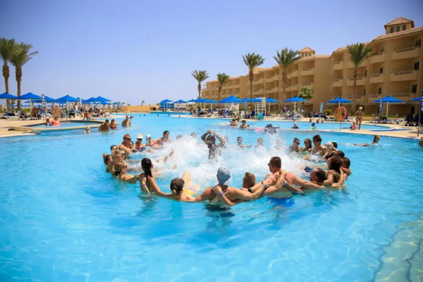 AMWAJ BEACH CLUB ABU SOMA  4*-54