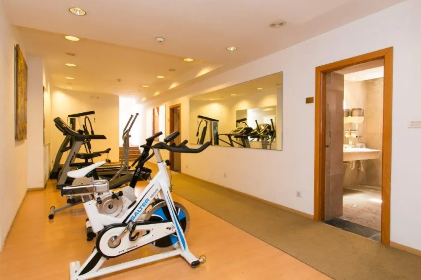 Artmadams Hotel 4*-134