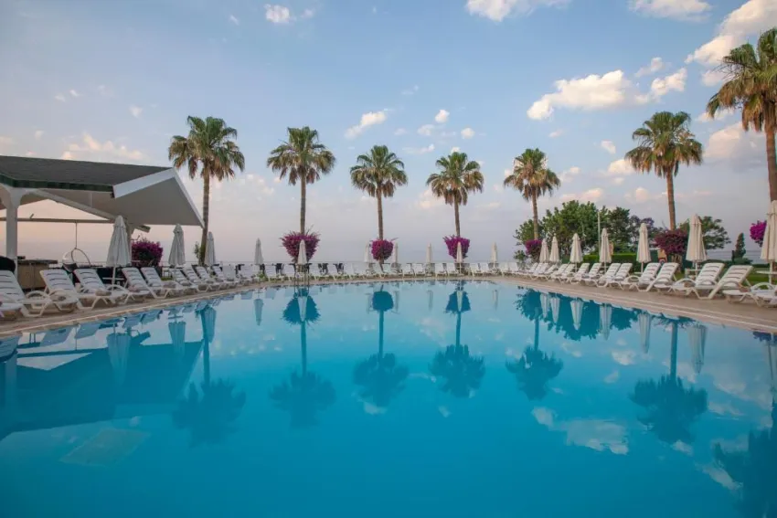 CLUB FALCON HOTEL  4*-22