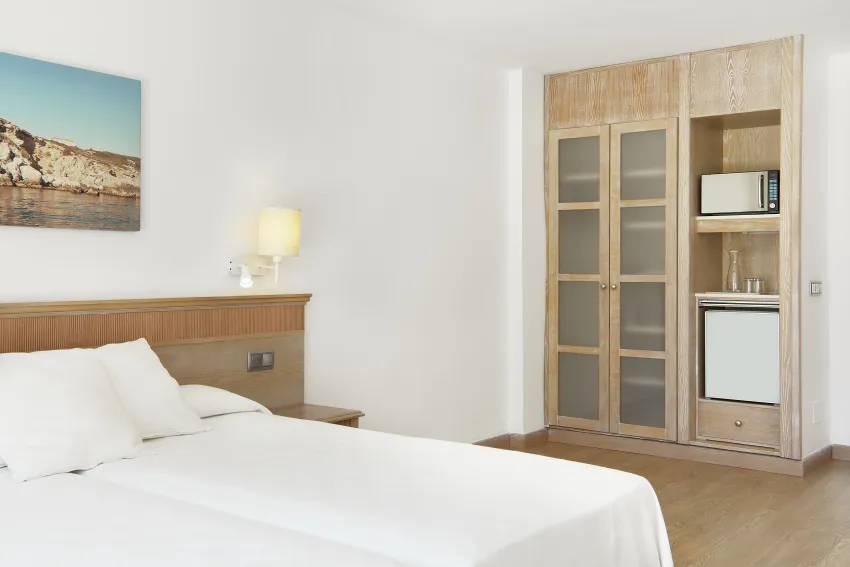 Iberostar Waves Club Cala Barca 4*-54