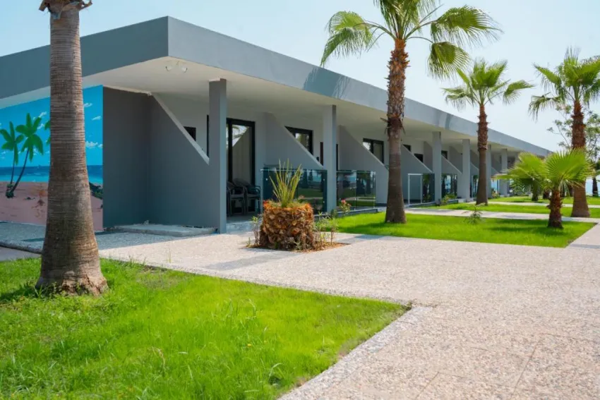 SULTAN OF DREAMS  5*-44