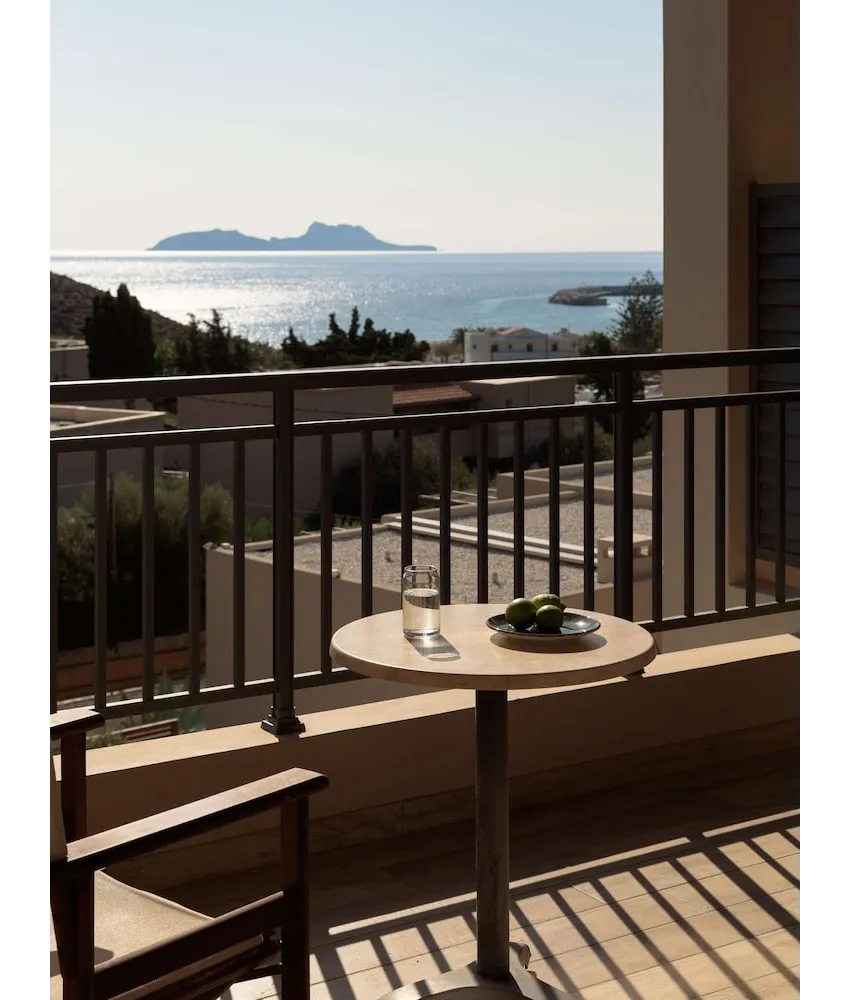 Paralos Irini Mare 4*-82