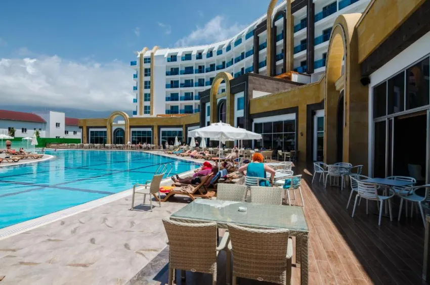 THE LUMOS DELUXE RESORT HOTEL & SPA  5*-4