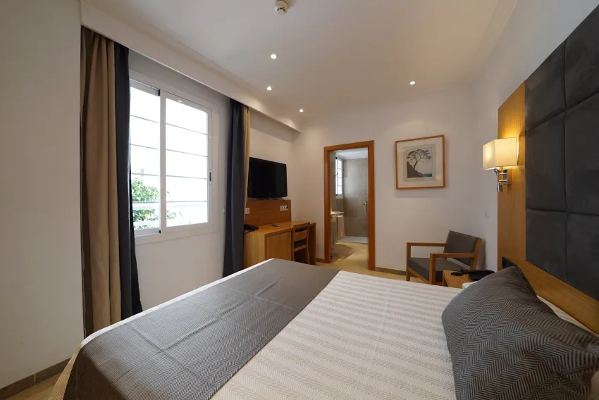 Artmadams Hotel 4*-67