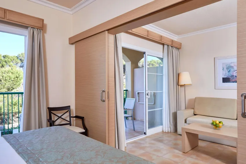 Zafiro Cala Mesquida 4*-33