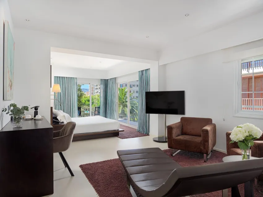 Saratoga Hotel 4*-156