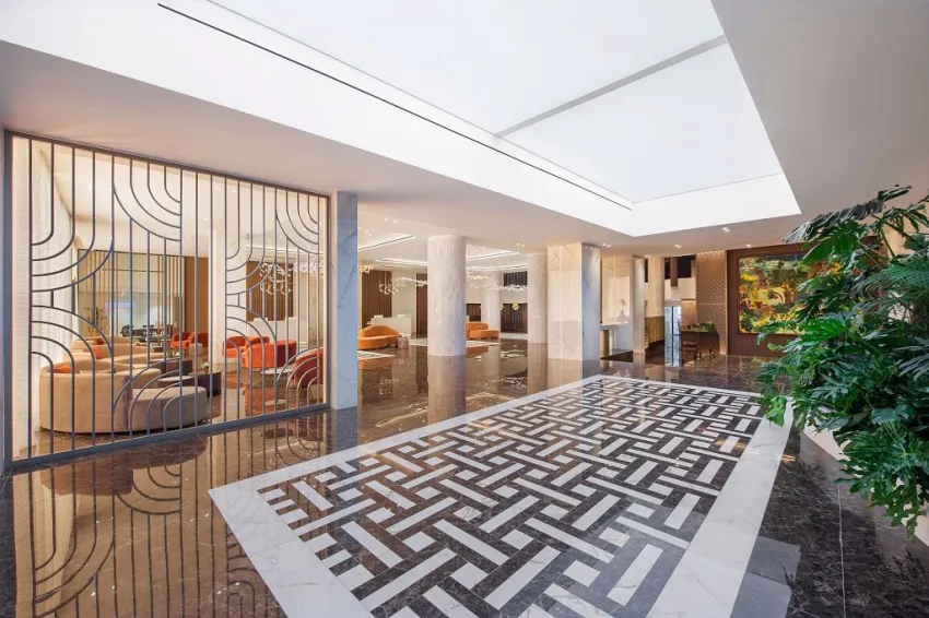 Adams Beach Hotel 5*-5