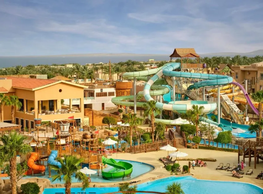 Coral Sea Aqua Club 4*-4