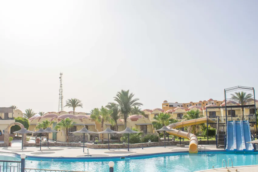 Protels Crystal Beach Resort 4*-7