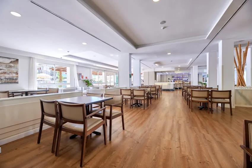 AluaSun Continental Park Hotel & Apartments 4*-124