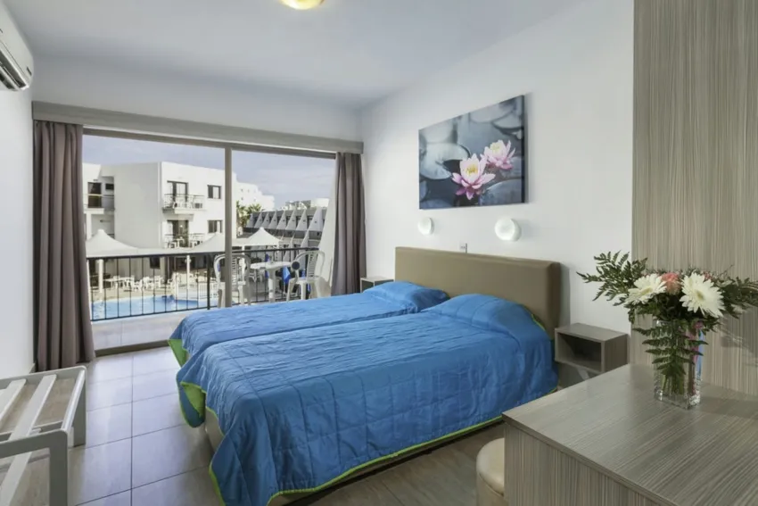 Penelope Beach Hotel 3*-4