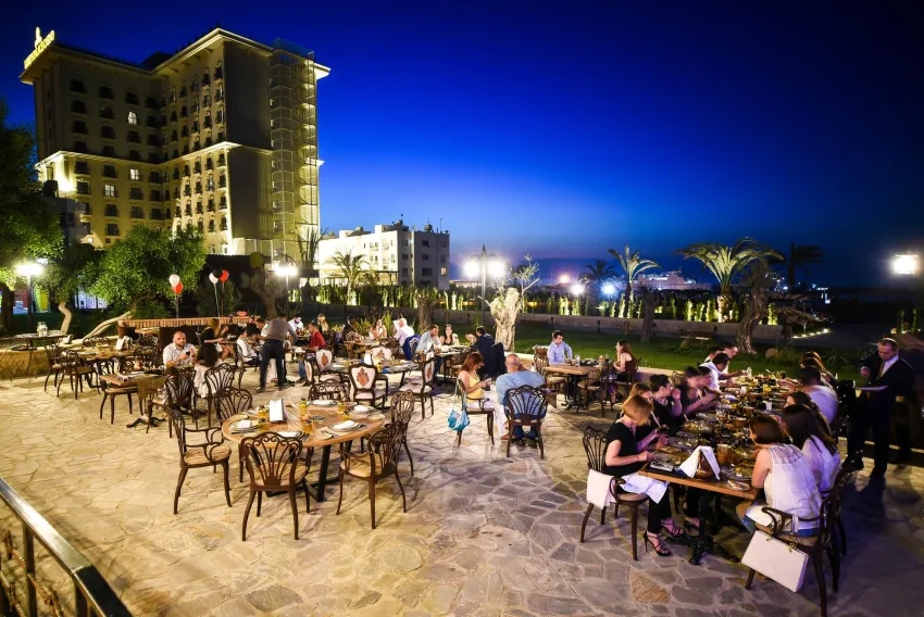 Lord's Palace Hotel And Spa 5*-7