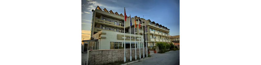 Lavitas Hotel 4*-4