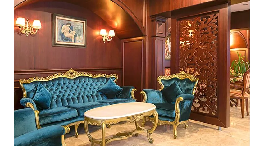 ANTIQUE ROMAN PALACE (ADULTS ONLY 16+)  5*-3