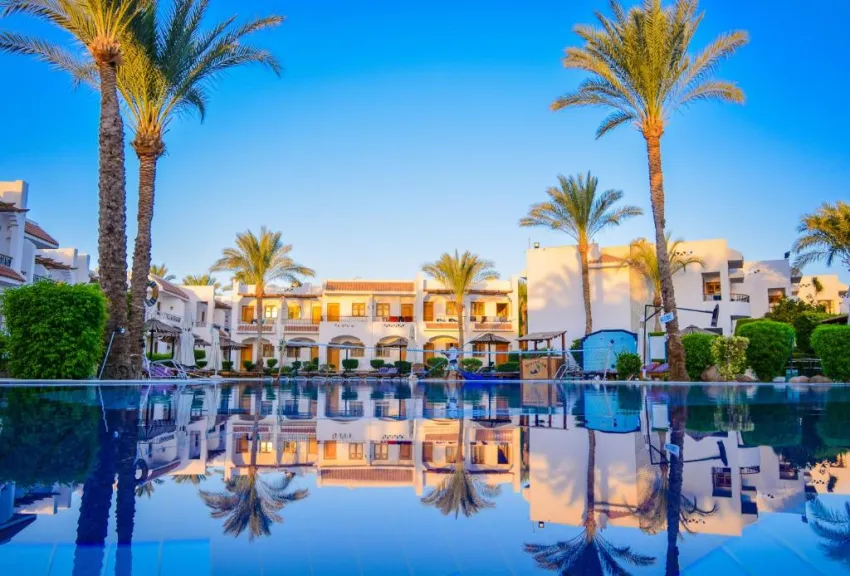 DIVE INN RESORT  4*-1