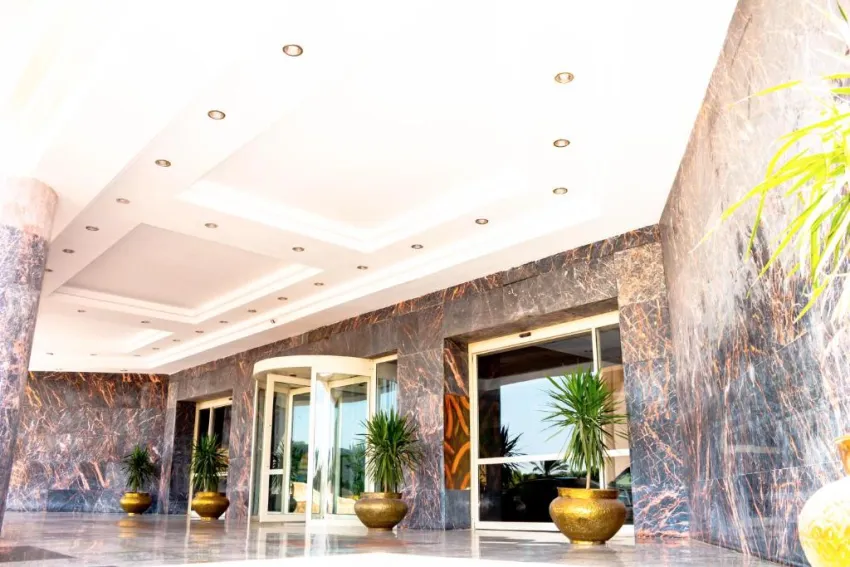 WHITE VALLEY PALACE RESORT  4*-2