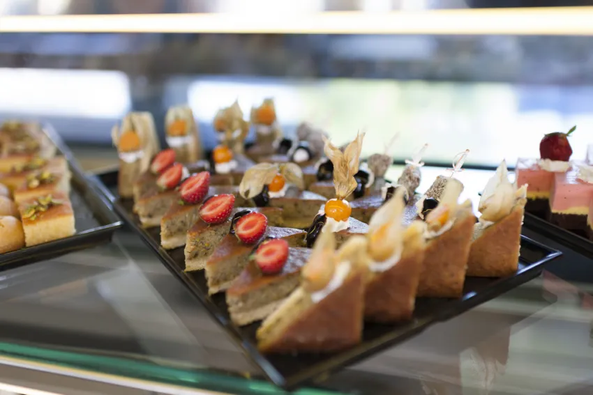 NOAH'S ARK DELUXE HOTEL & SPA  5*-9