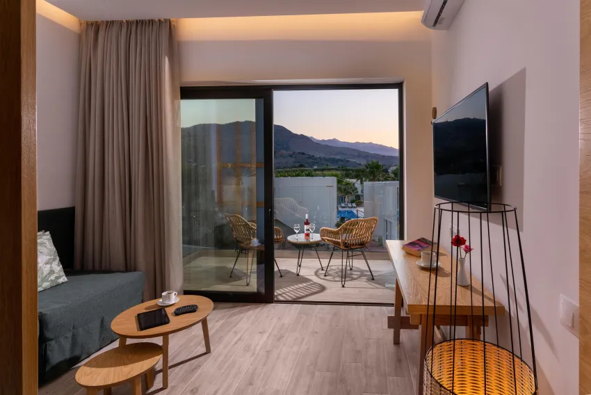 GEORGIOUPOLIS SUITES 5*-63