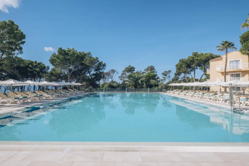 Iberostar Waves Club Cala Barca 4*-30