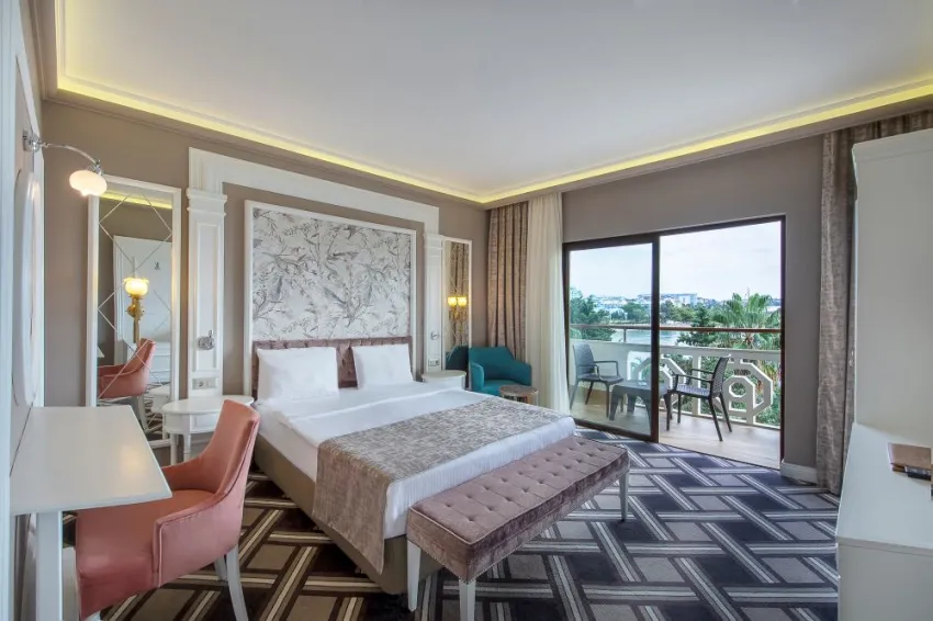 UTOPIA RESORT & RESIDENCE  5*-42