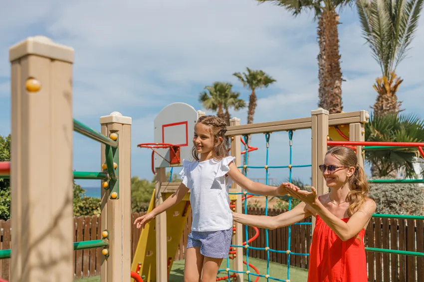 Louis Althea Beach 4*-90