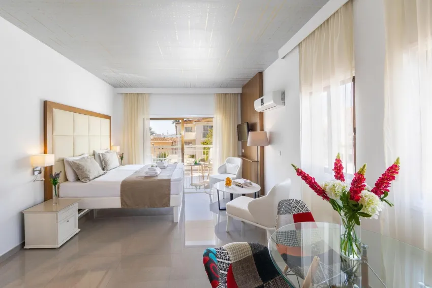 King Jason Paphos by Louis Hotels (Adults Only) 4*-25