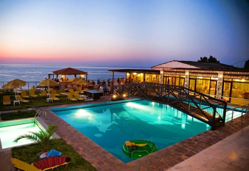 Ekavi Beach 3*-2