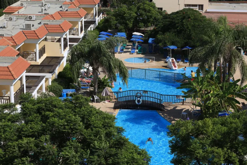 Jacaranda Hotel Apartments 3*-5