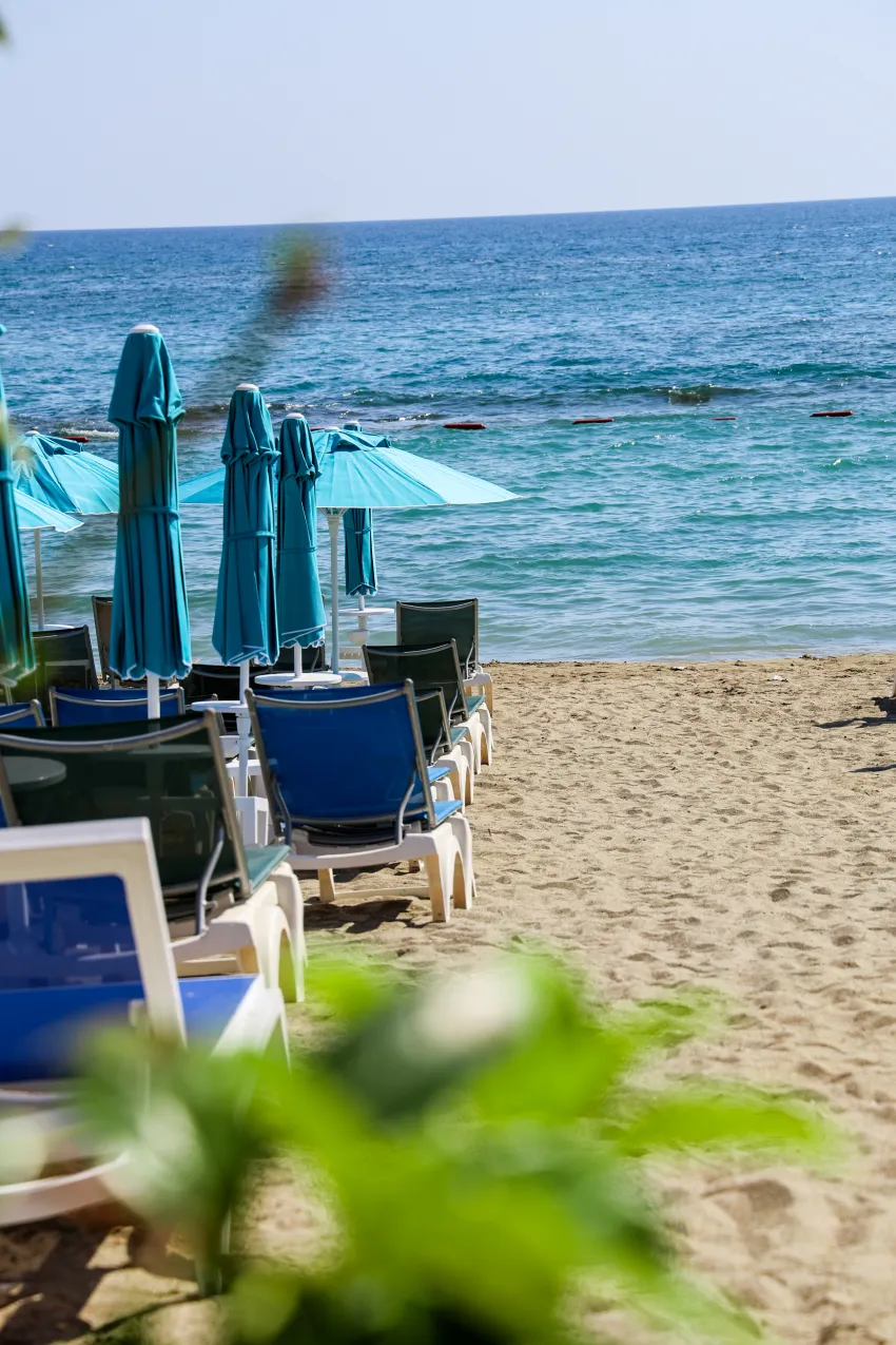 Granada Luxury Red (Adults Only 16+) 5*-50