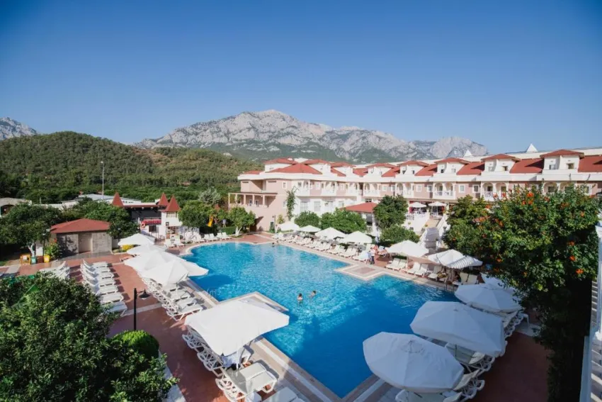 VIKING GARDEN HOTEL & SPA  4*-5