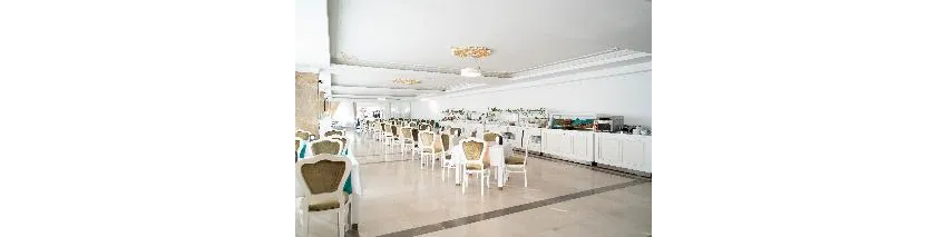 La Perla Hotel 4*-1