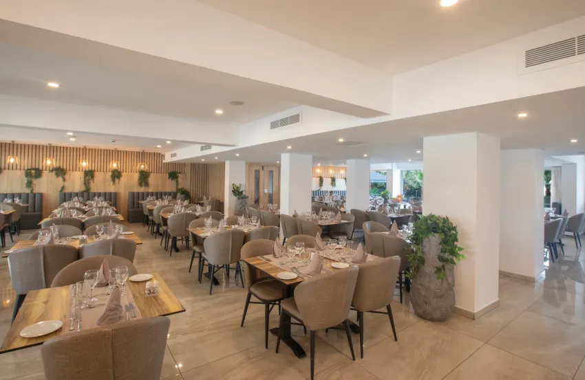 Bohemian Gardens 4*-13