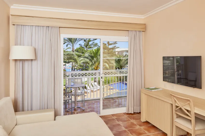 Zafiro Can Picafort 4*-132