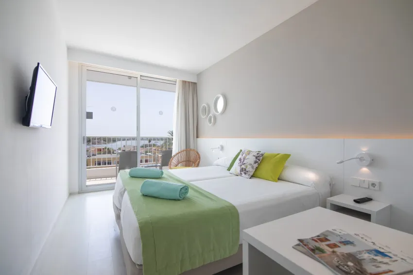 JS Sol de Alcudia 4*-7