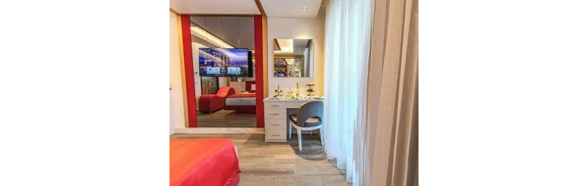Granada Luxury Red (Adults Only 16+) 5*-8