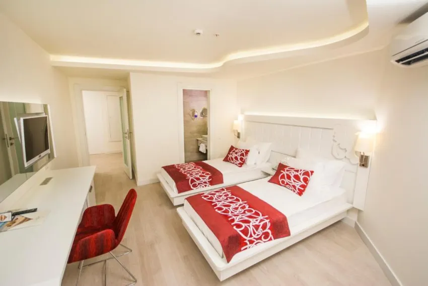 LAGUNA BEACH ALYA RESORT & SPA HOTEL  5*-9