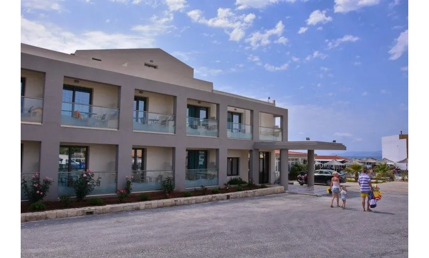 Kalia Beach Hotel 4*-1