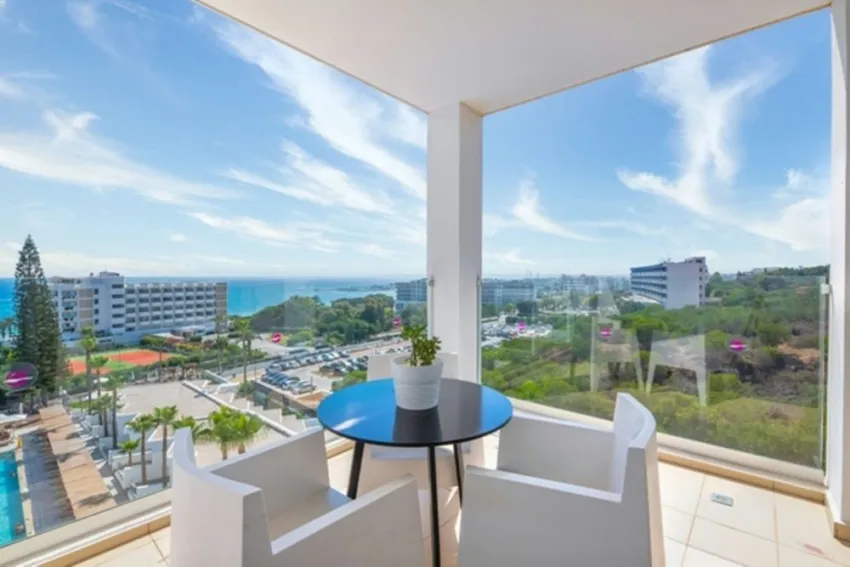 Napa Mermaid Hotel & Suites 4*-17