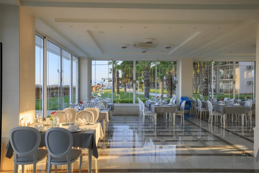 Dobedan World Palace 5*-25