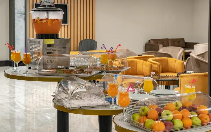 MASTER FAMILY CLUB  5*-15