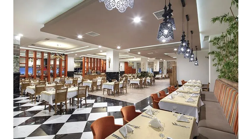 ROYAL GARDEN BEACH HOTEL  5*-10