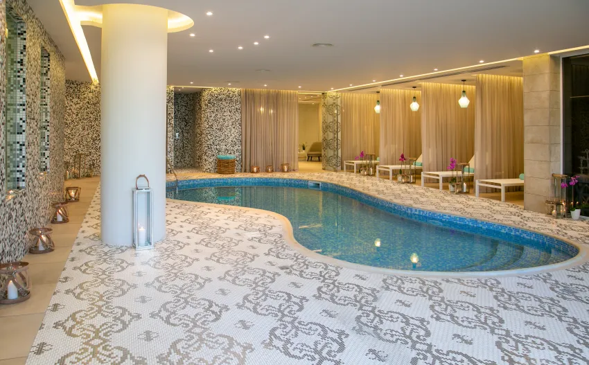 Vangelis Hotel and Suites 4*-83