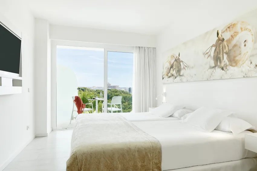 Iberostar Waves Cristina 4*-5