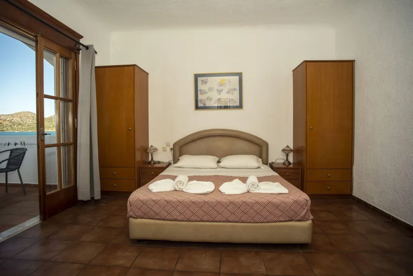 Alikes Studios & Suites 4*-21