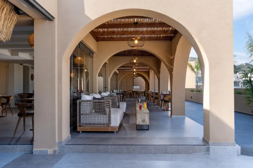 Minos Ambassador All Suites & Spa (Adults Only 16+) 5*-8
